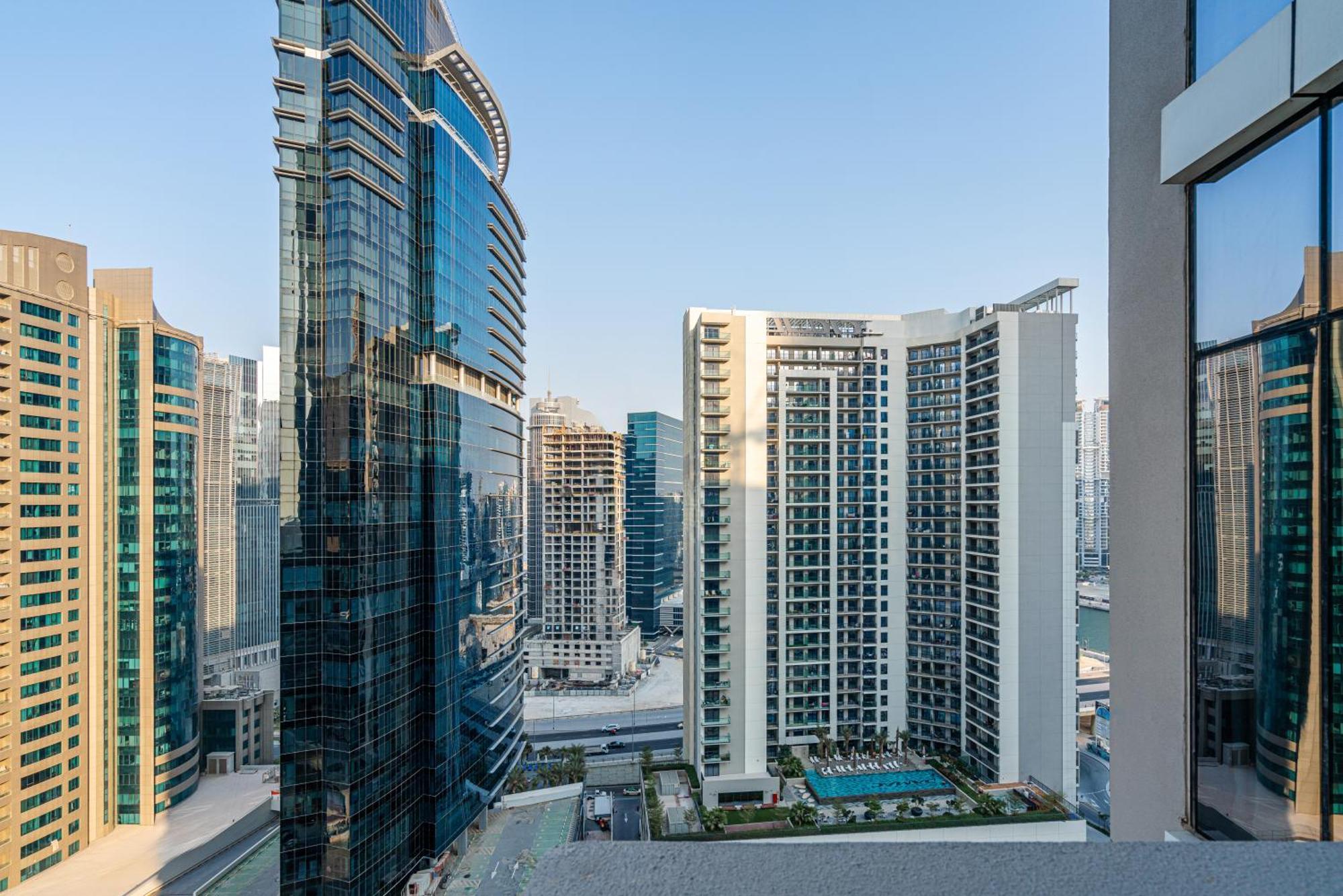 Citihome - 1Br At Merano Tower By Damac Дубай Екстериор снимка